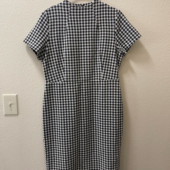 Ann Taylor Dresses & Skirts - Ann Taylor Black and White Gingham Midi Dress